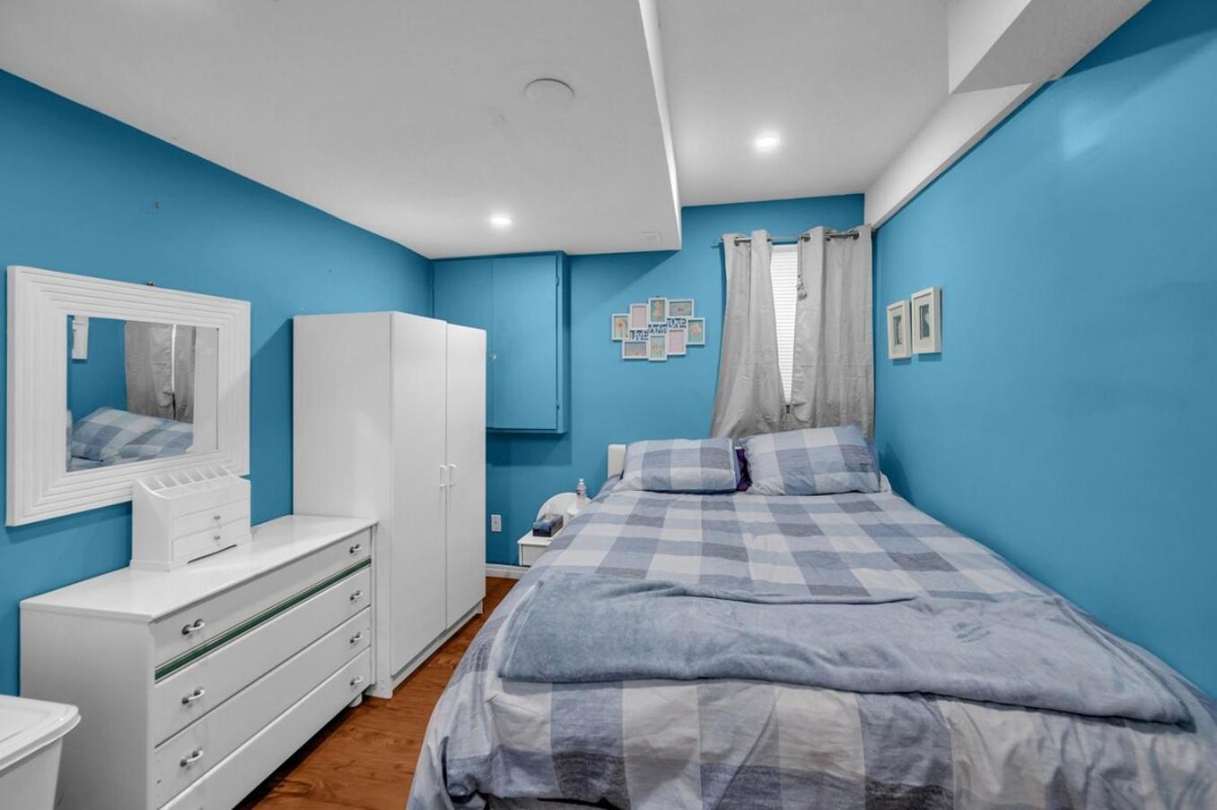 52-3 Bed Suite On Lake Central Ac By Airport YYC Buitenkant foto