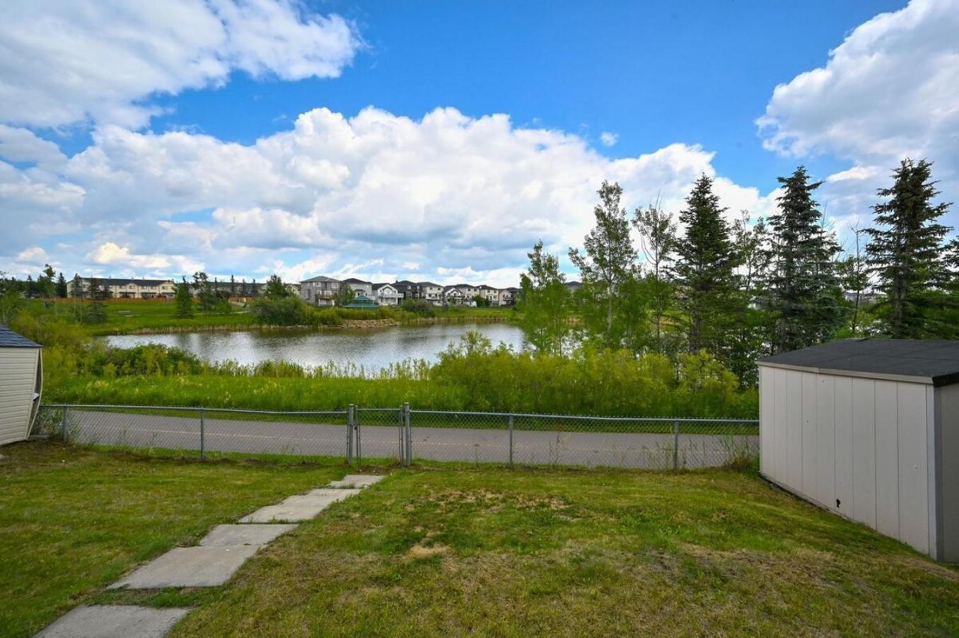 52-3 Bed Suite On Lake Central Ac By Airport YYC Buitenkant foto